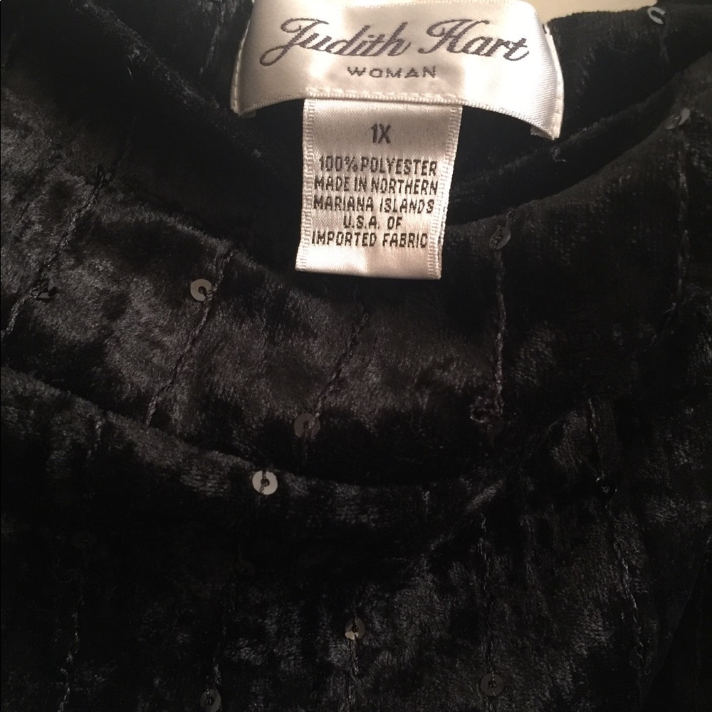 Black velvet skirt excellent condition
